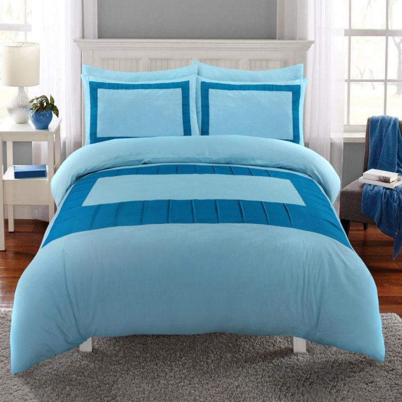 8 Pcs Blue Block Sky Blue Bed Sheet Set With Quilt, Pillow And Cushions Covers