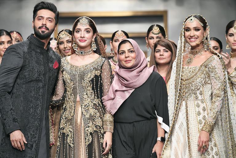 Pakistani Ladies Designer Clothes