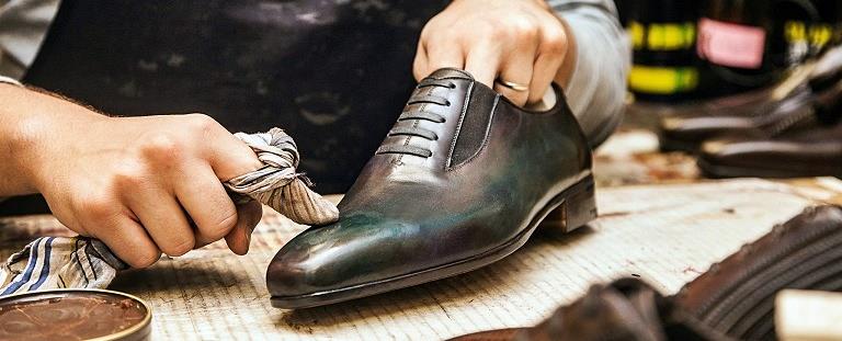 handmade shoes in Pakistan