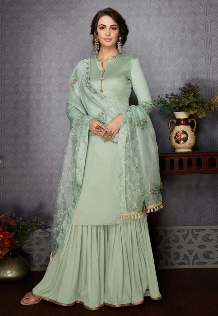 Latest Gharara Styles with Long Shirts (2022 Designs) - Hutch.pk