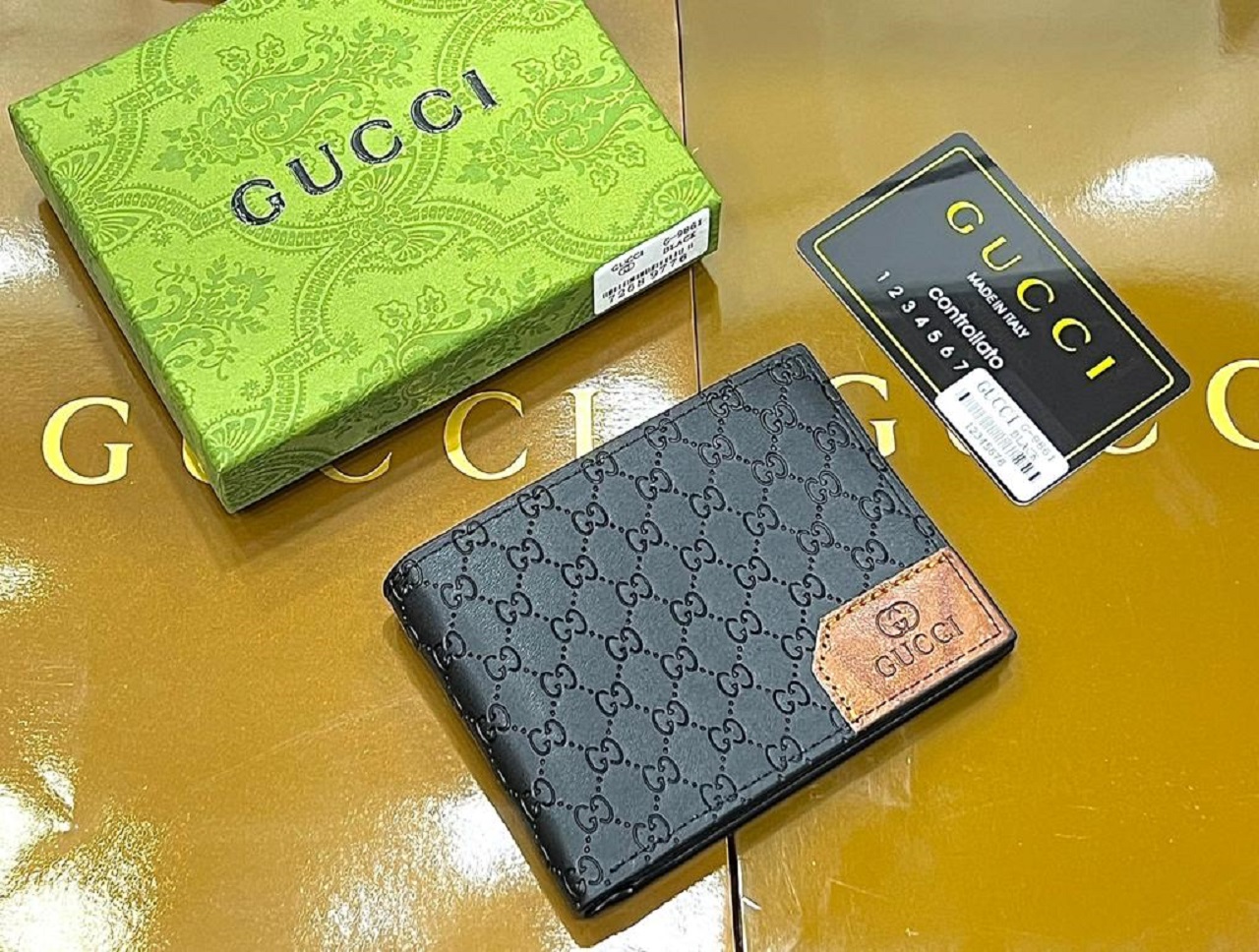 Designer Gucci Bifold Stamped Men Wallet Black - Hutch.pk Online ...