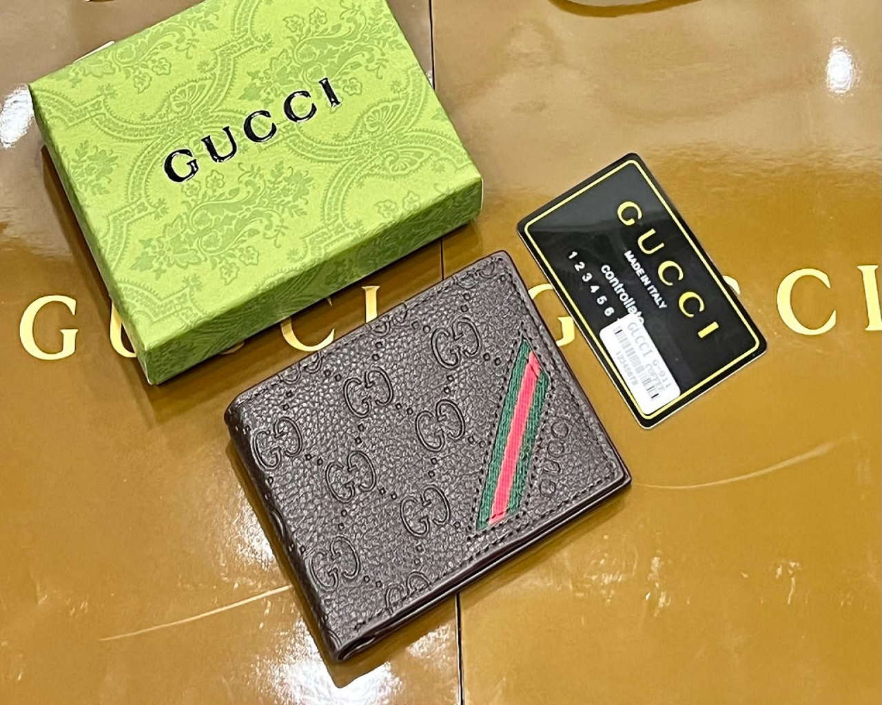 Walletak Jordan - Master Copy Brown Gucci Men Wallet